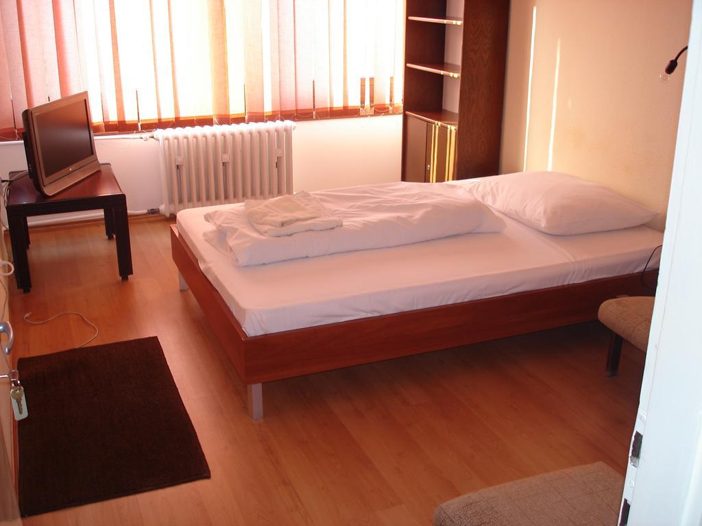 Eszterhazy Karoly Egyetem Eger Room photo