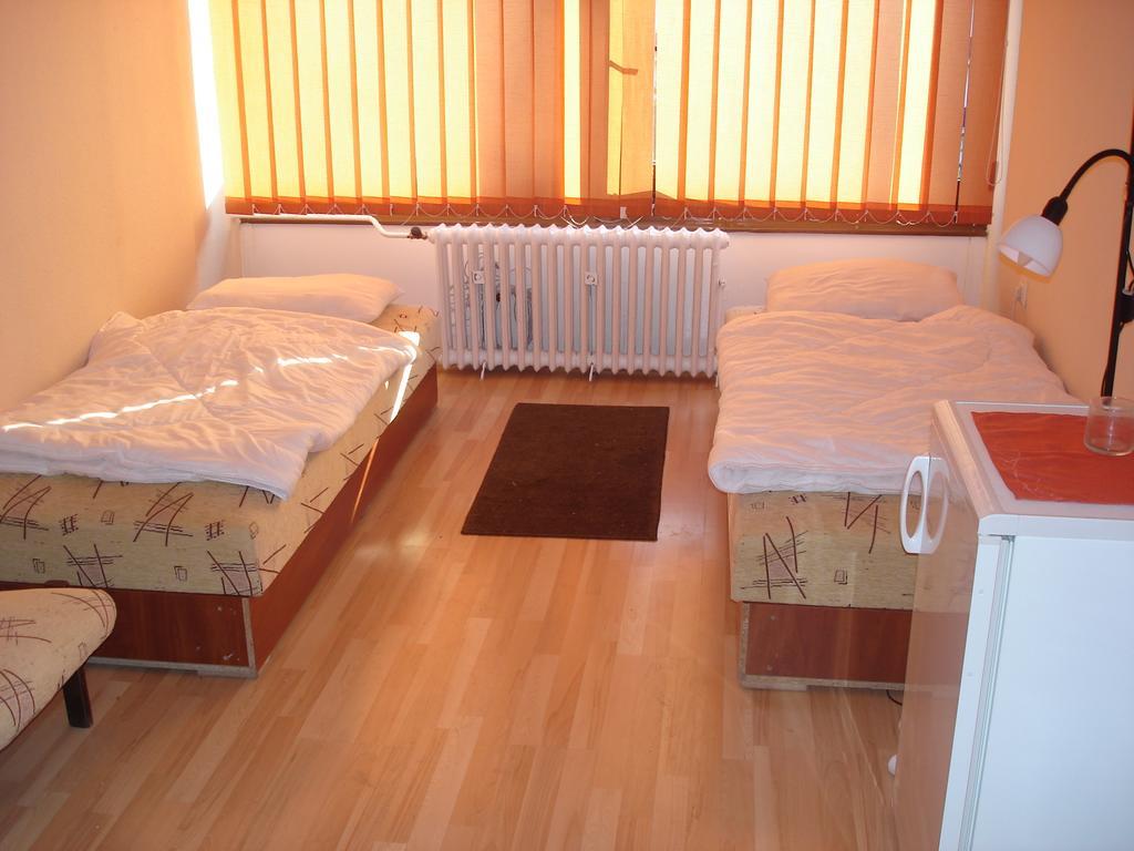 Eszterhazy Karoly Egyetem Eger Room photo